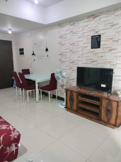 Cubao Manhattan Heights, Unit 8Bc Tower B, 1 Br Маніла Екстер'єр фото