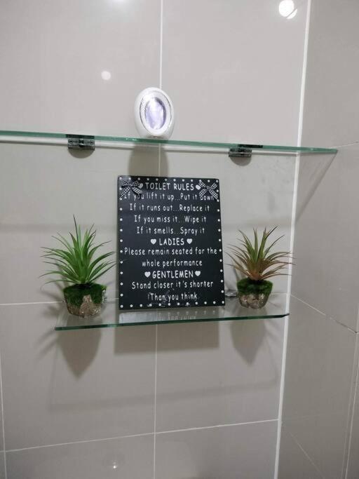 Cubao Manhattan Heights, Unit 8Bc Tower B, 1 Br Маніла Екстер'єр фото