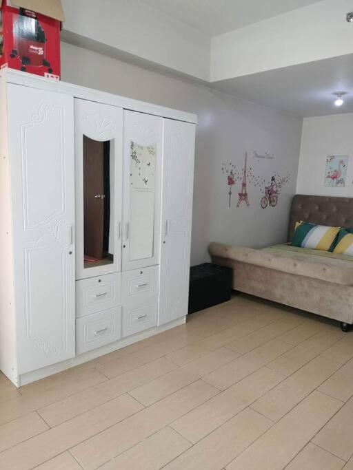 Cubao Manhattan Heights, Unit 8Bc Tower B, 1 Br Маніла Екстер'єр фото
